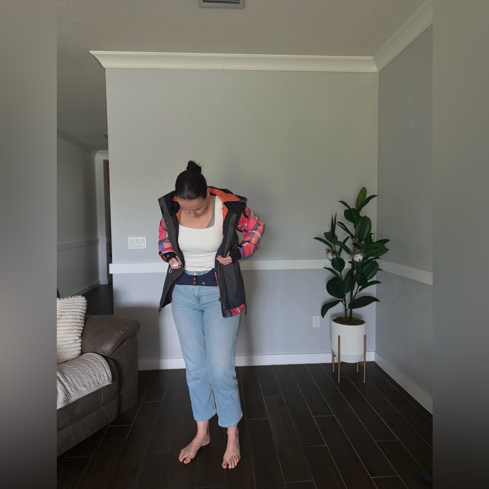 Roxy grey and Pink Ski/snowboard Jacket - Picture 2 of 10